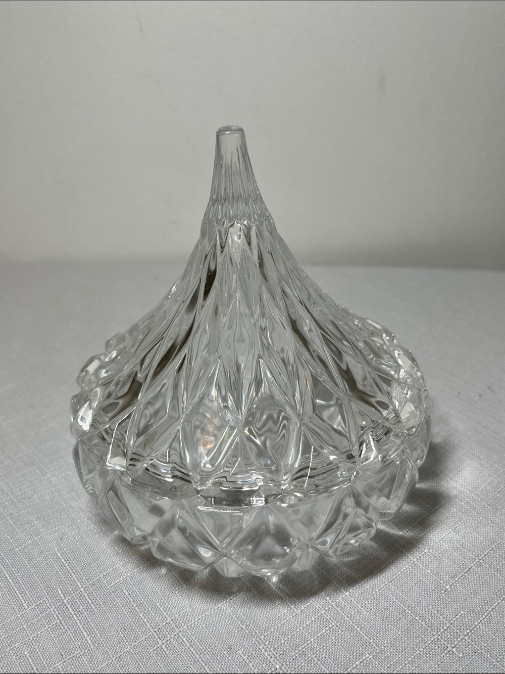 Shannon Crystal Designs Of Ireland 5" Crystal  Covered Bowl "Hershey's Kiss"